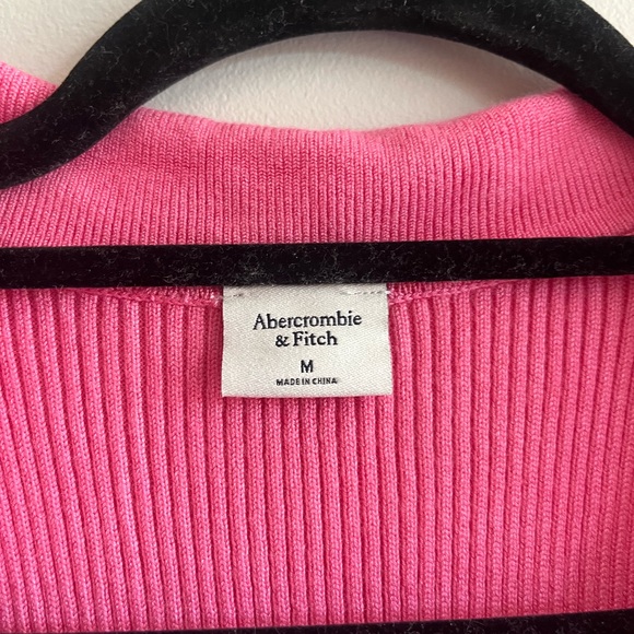 Cropped Polo - Hot Pink - Abercrombie and Fitch - Size Medium - Picture 2 of 3